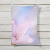 Roze kersbloesem buitenkussen (Voorkant (verticaal))