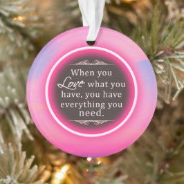 Roze kerstversiering met gloed ornament