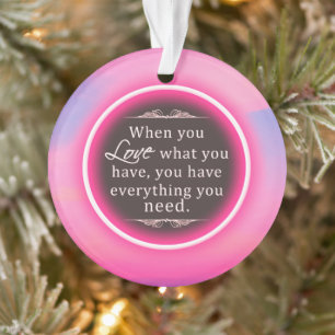 Roze kerstversiering met gloed ornament