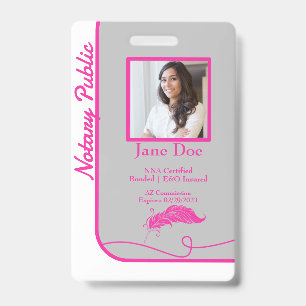 Roze Klassieke Stijl Notaris Openbare ID Badge QR