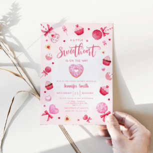 Roze kleine liefje is onderweg naar baby shower kaart