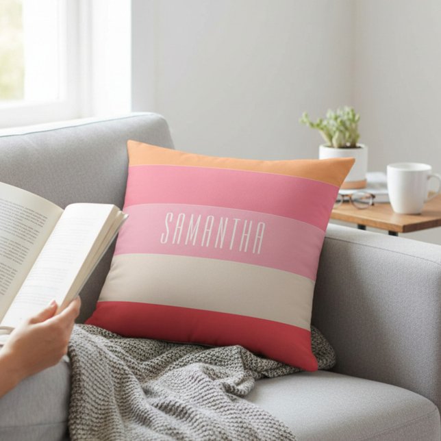 Roze Kleurblok Monogram Gestreept Kussen (Creator heeft geüpload)