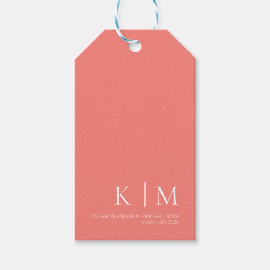 Roze Koraal en Wit-Monogram-Bruiloft Cadeaulabel (Voorkant)