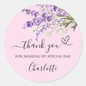 Roze lavendelbloemen bedank hart ronde sticker (Voorkant)