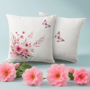 Roze lente roos bloemenboeket met vlinder kussen