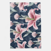 Roze Lilly Bloem Naadloos Patroon. Theedoek (Verticaal)