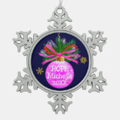 Roze lint Bauble Tin Sneeuwvlok Ornament (Voorkant)