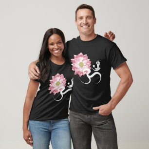 Roze Lotus Bloem Yoga & Zen Kalligrafie Om Aum T-shirt