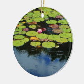 Roze lotus in regen keramisch ornament (Links)