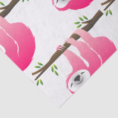 Roze luiaard hangen aan een tak tissuepapier (Detail)