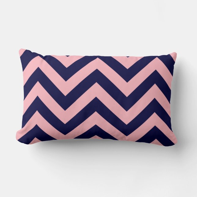 Roze, marineblauw groot chevron zigzagpatroon kussen (Voorkant)