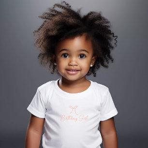 Roze met de hand getekende boog meisjes verjaardag kinder shirts