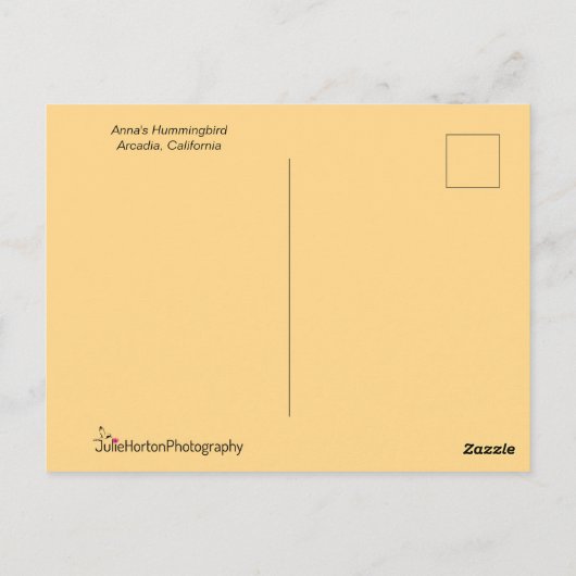 Roze, met roze ontrokken levende vogel die over de briefkaart (Achterkant)