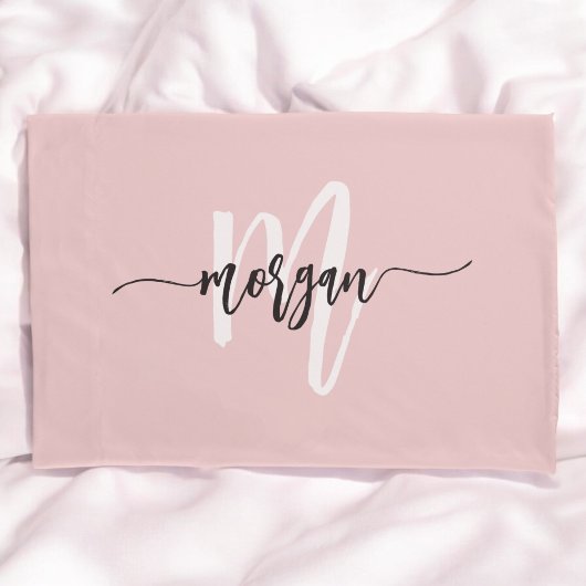 Roze Modern Script Girly Monogram Naam Kussensloop