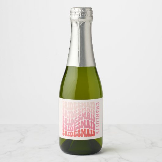 Roze moderne girale retro 60's eenvoudige bruidsme sparkling wijnetiket (Voorkant)