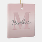 roze monogram en Jouw naam script bevestigen Keramisch Ornament (Rechts)