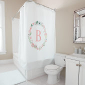 Roze Monogrammed Floral Wreath Douchegordijn (In situ)