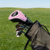 Roze monogrammen chevron-patroon dames golfheadcover (Insitu)