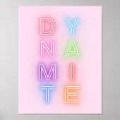 Roze Neon Sign Dynamite Minimale helderheid Poster (Voorkant)