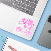 Roze olifant bloemenpaisley sticker (Laptop met iPhone)