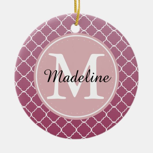 Roze Ombre Quatrefoil Monogram Keramisch Ornament (Voorkant)