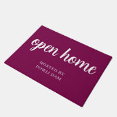 Roze Open Huis Vastgoedobject Te Koop Deurmat (Schuin)