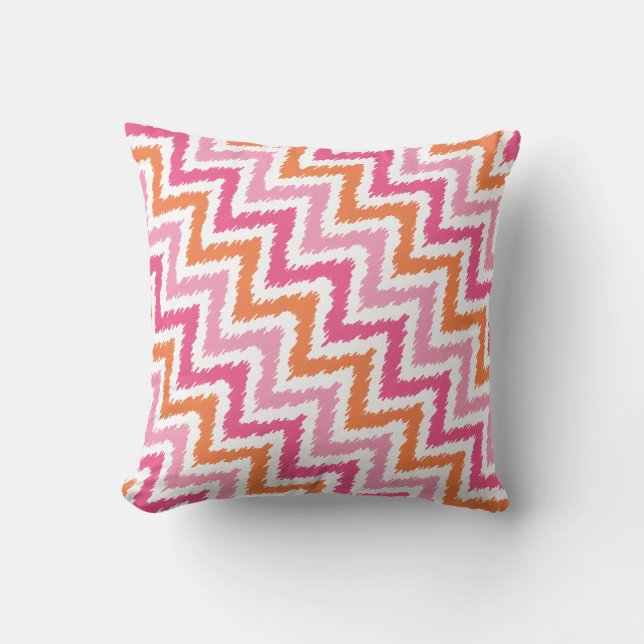 Roze Oranje Zigzag Ikat Pattern Kussen (Voorkant)