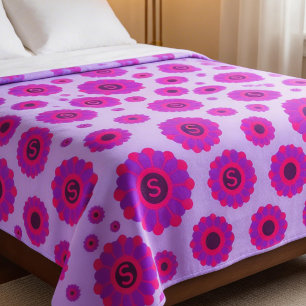 Roze Paars Magenta Bloem Motief Initiaal Fleece Deken
