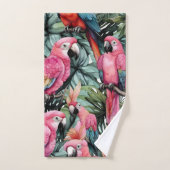 Roze papegaaien onder de bomen. bad handdoek (Handdoek)