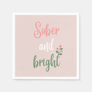 Roze papieren servetten voor een soberheidsfeest