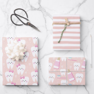 Roze papierlade met eerste tand, reeks 3 inpakpapier vel