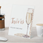 Roze Parels en Prosecco Champagne Favors Sign Reclamebord Met Voetstuk (Insitu)