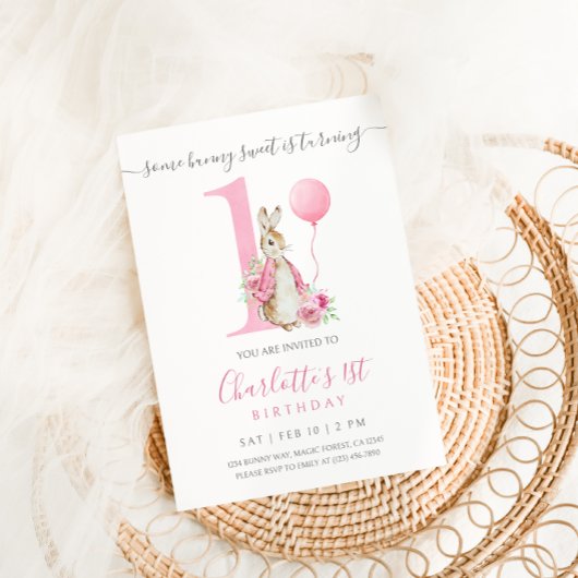 Roze Peter Konijn Eerste Verjaardag Uitnodiging