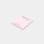 Roze Post-it® notes Business Logo vanaf het bureau (Schuin)