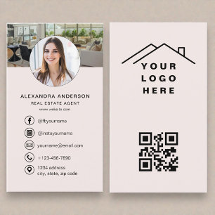 Roze QR-code logo met foto voor vastgoedmakelaar Visitekaartje