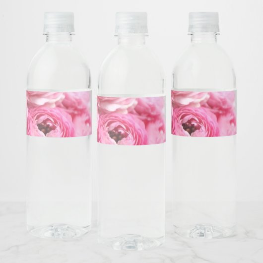 Roze ranunculus bloemen waterfles etiket (Flessen)