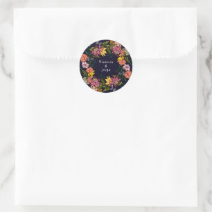 Roze rode en gele paasbloem, schuurkarton ronde sticker