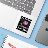 Roze roos in wanhoop Witte tekst Sticker (Laptop met iPhone)