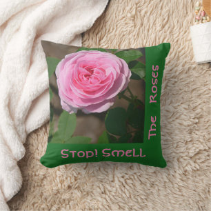 ROZE ROOS / STOP! RUIK DE ROZEN/ROZE EN GROEN KUSSEN