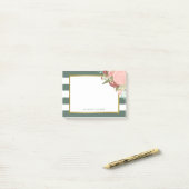 Roze Rose Bouquet & Green Stripes Aangepaste naam Post-it® Notes (Op bureau)