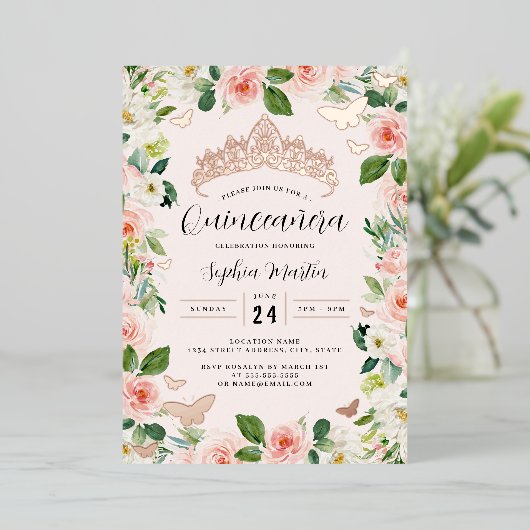 Roze Rose Goud Bloemen Tiara Vlinder Quinceanera Folie Uitnodiging (Staand Voorkant)