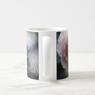 Roze Rose - Zoek de schoonheid in de dagelijkse Mo Koffiemok