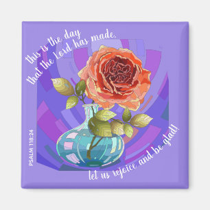 Roze roze in vaas, met vers van Psalm 118:24 Magneet