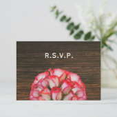 Roze Rozen & Barnwood Rustieke Bruiloft RSVP (Staand voorkant)