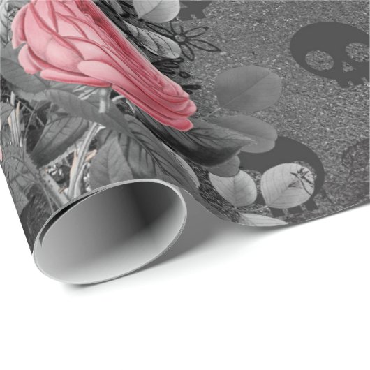 Roze rozen en schelpen op grijs cadeaupapier (Rol Hoek)