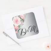 Roze rozen en zilverweddenschappen vierkante sticker (Envelop)