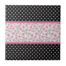 Roze rozen en zwart-wit polka stippen