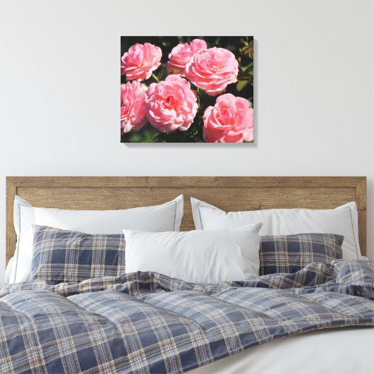 Roze rozen in bloei canvas afdruk (Insitu (Slaapkamer))
