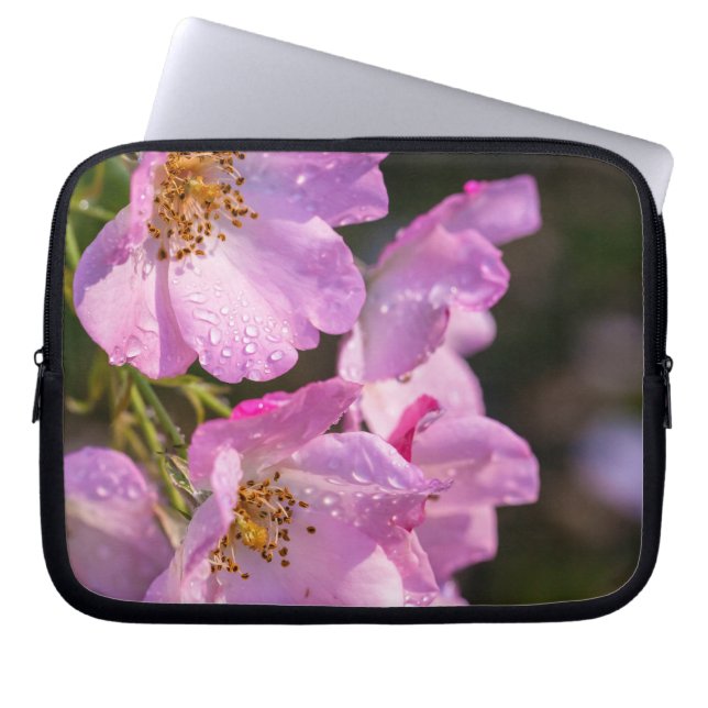 Roze rozen laptop sleeve (Voorkant)