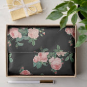  roze rozen op zwarte lospagina tissuepapier (Geschenk)